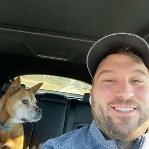 Meet your Posher, Dustin